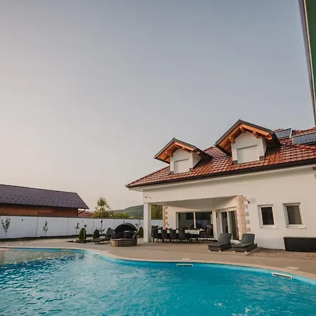 Grand Bosnae Willa Bihać